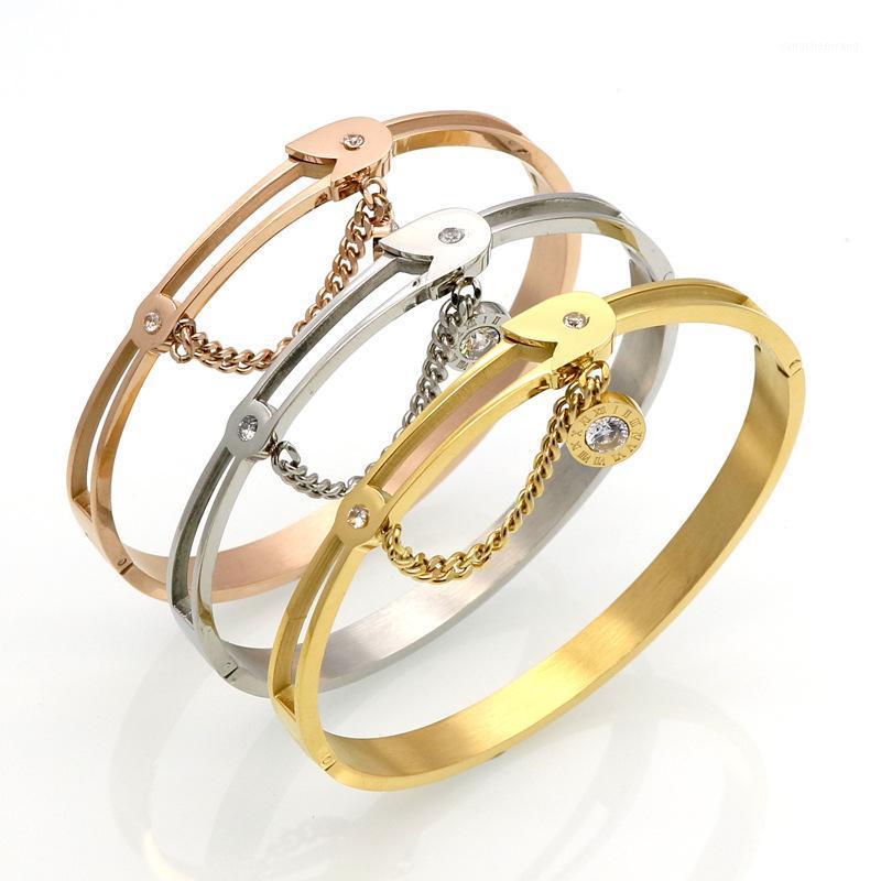 

Roman Letter Inlaid Diamond Zircon Bracelet Clasp Open Titanium Steel Rose Gold Stainless Jewelry Bangle