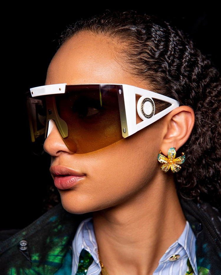 

BIG sunglasses men woman Retro design Round OVER size frame ROSE RED BLACK LENS PROMOITION top quality outdoor eyewear Factory Price 7 colors 4393 MOQ=10PCS