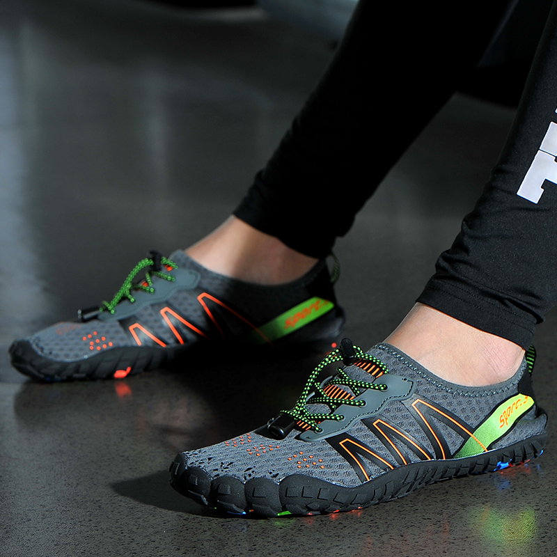 

Men Woman Beach Swimming Slipper On Quick-Drying Aqua Shoes Skin Sock Striped Water Shoes Summer Outdoor Wading Barefoot Shoes 210301, Black
