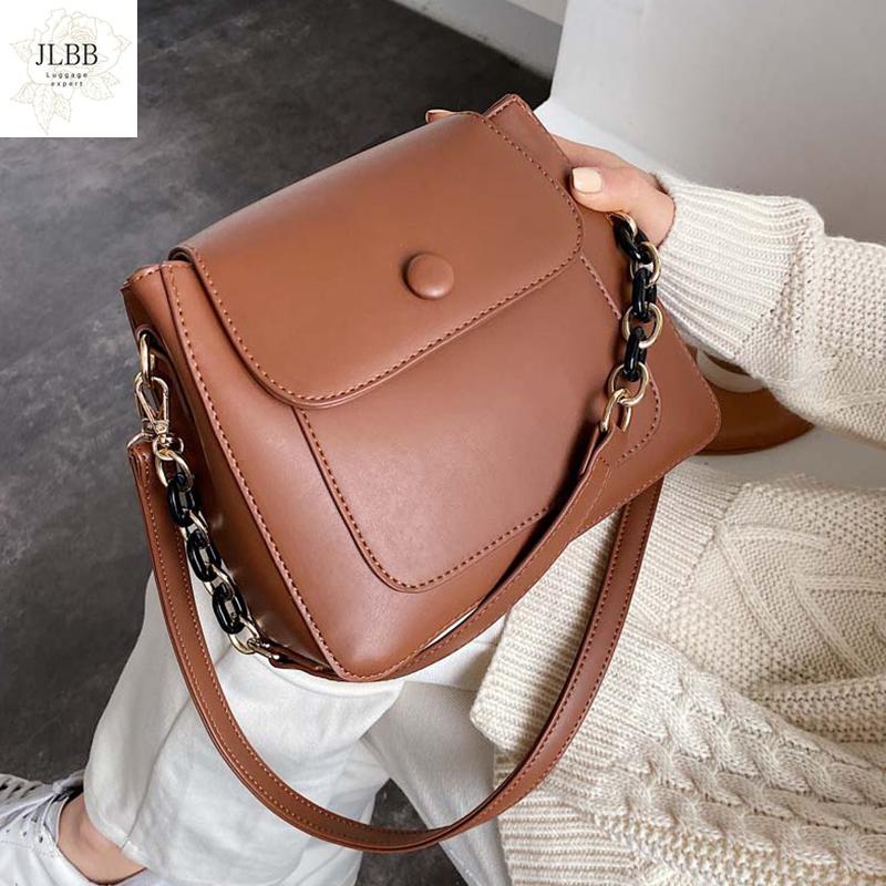 

Chic Chain Messenger Bags for Women 2021 Casual Pu Leather Lady Shoulder Crossbody Bags Design Bucket Female Travel Handbags, Black