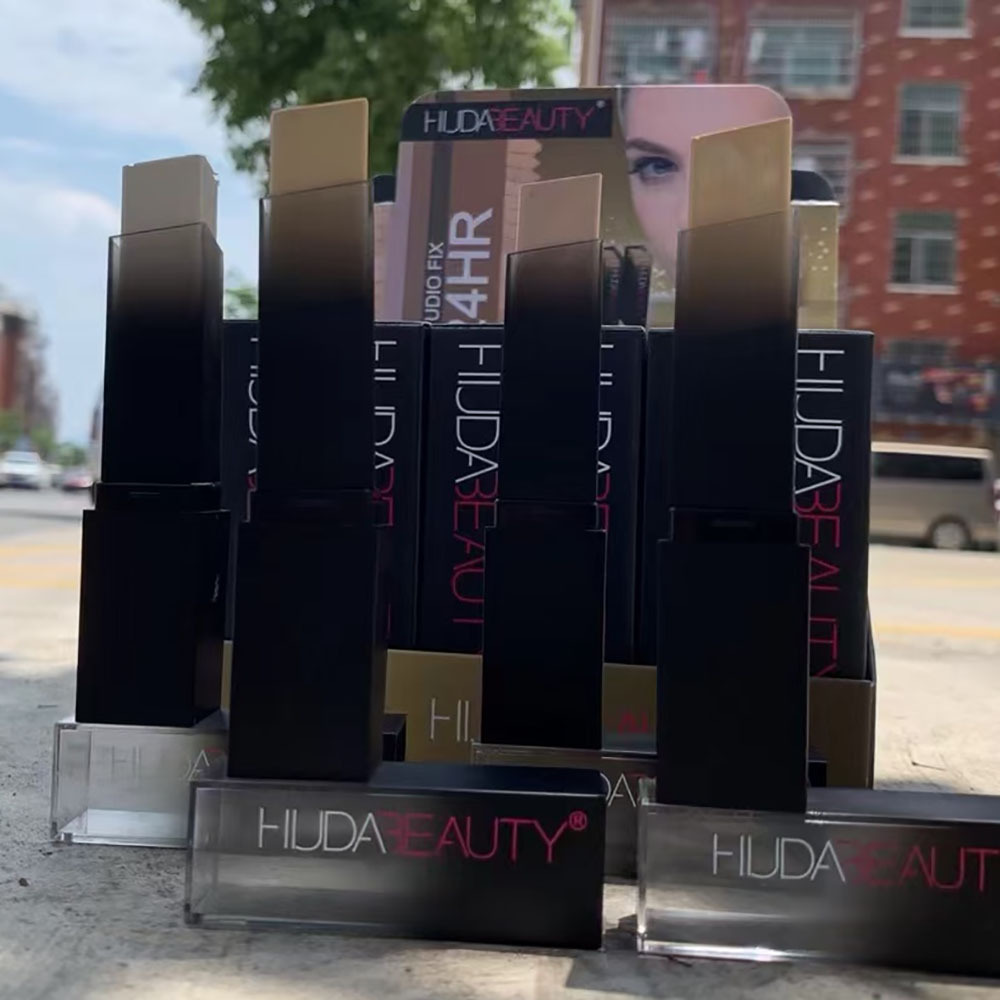 

Huda Beauty Concealer Stick Face Foundation Pen Maquiagem Make Up Camouflage Pen Maquillaje Smooth Contour Concealer Makeup Set, Nude