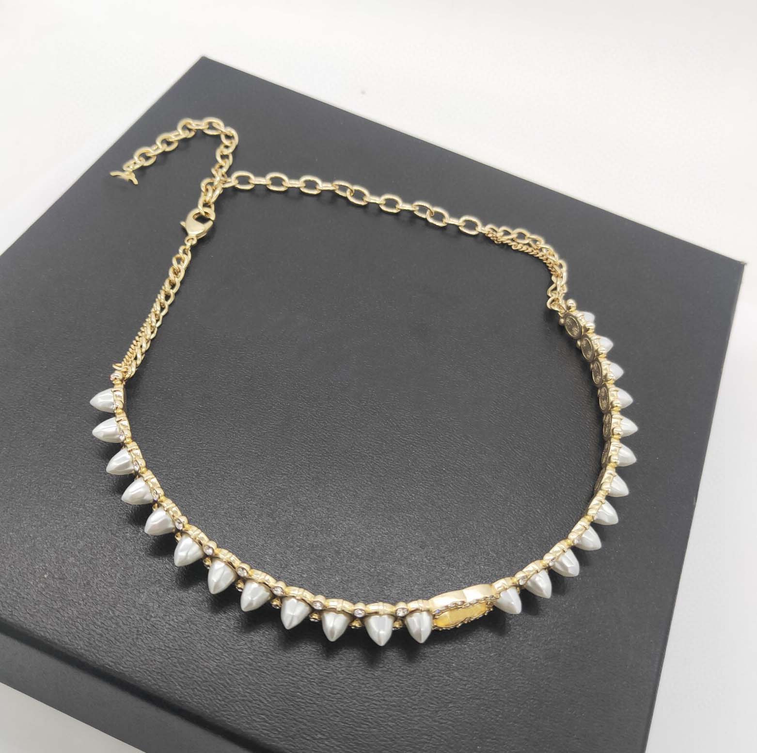 

2022 Top quality charm pendant necklace with white pearl and diamond in 18k gold plated for women wedding jewelry gift have box stamp PS3697