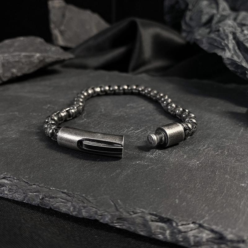 

Charm Bracelets Korean Version Of Stainless Steel Men's Simple Hand Ornaments Creative Personality Trend Hip-hop Titanium Bracelet, Golden;silver