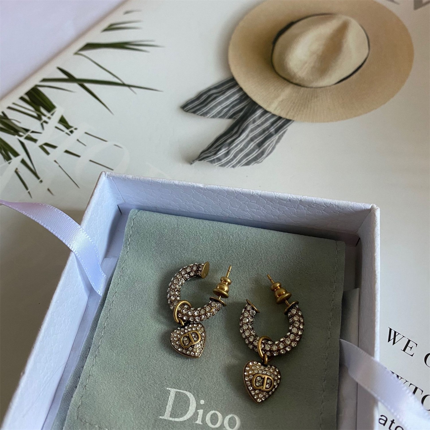 

Dijia / Dejia 20 new CD love full drill Earrings Love Pendant fashion personalized earrings for womenkc, Golden