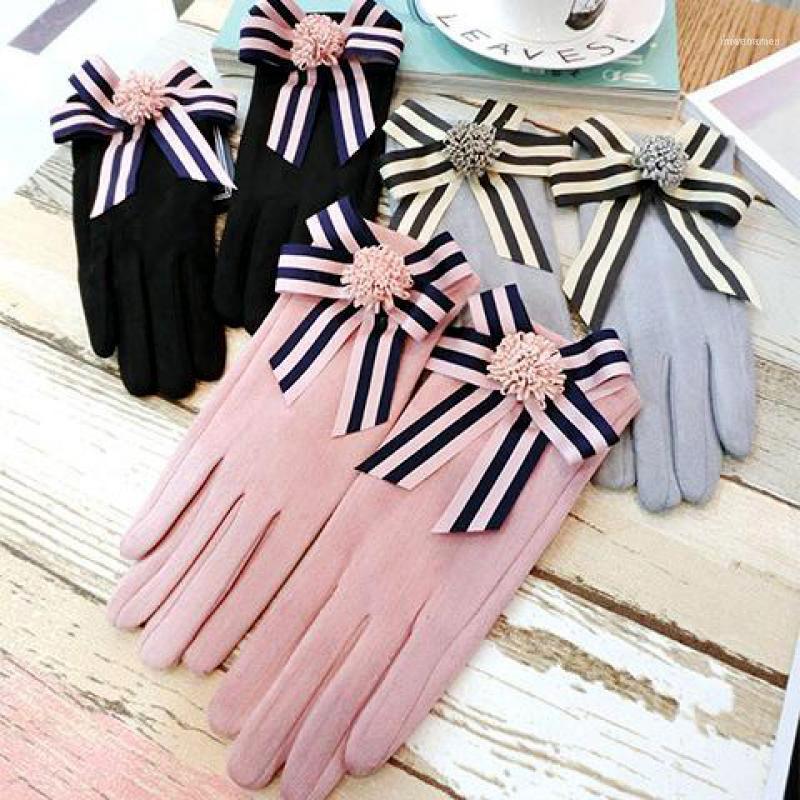 

Winter Woman Cute Gloves Cloth Flower Soft Mittens Suede Plus Velvet Fingers Elegant Bowk Not Driving Mitteens AGL2031