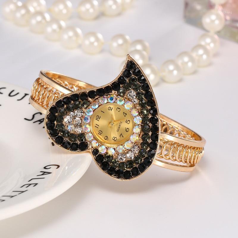 

Luxury Women's Bracelet Watches Gold Ladies Dress Quartz Wristwatches Relogio Feminino Heart-shaped Black Crystal, White