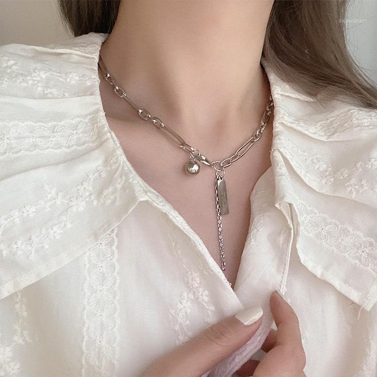 

Chains Minar Minimalist Letter Print Coin Pendant Necklace For Women Femme Hollow Linked Chain Ball Chokers Necklaces Vintage Jewelry