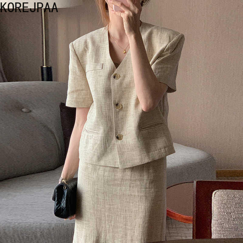 

Korejpaa Women Sets Summer Korean Chic Temperament Lightly Cooked Style V-Neck Three-Button Blazer High-Waist Split Skirt 210526