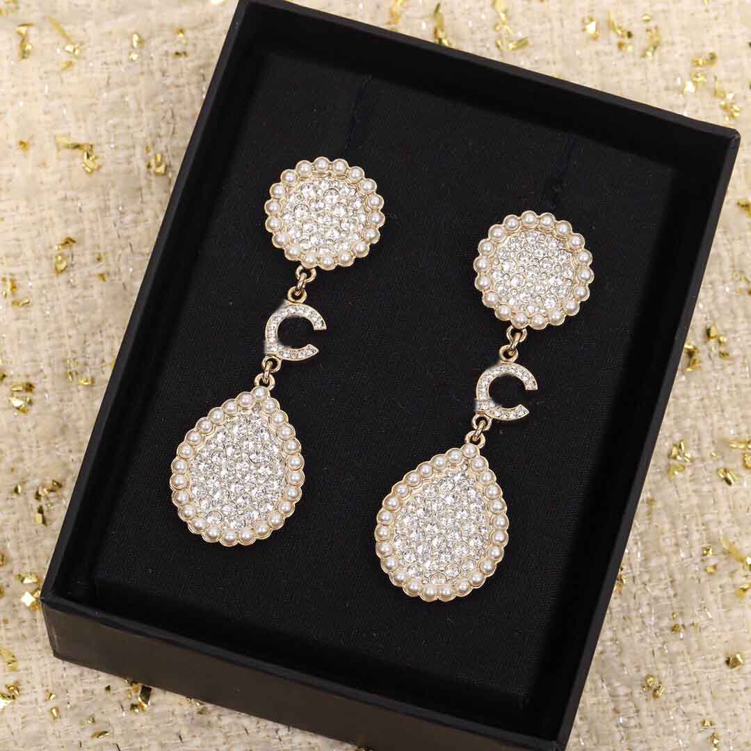 

2022 Top quality Charm dangle drop earring with round shape with diamond and nature shell for women wedding jewelry gift have box stamp PS7274