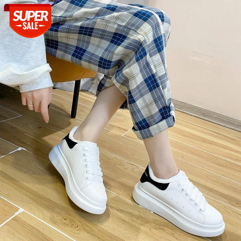 

2020 New Winter Warm Fur Plush Cow PU Leather Shoes Women Sneakers Casual Sports Solid Color Classic Ladies Small White Shoes #xe4G
