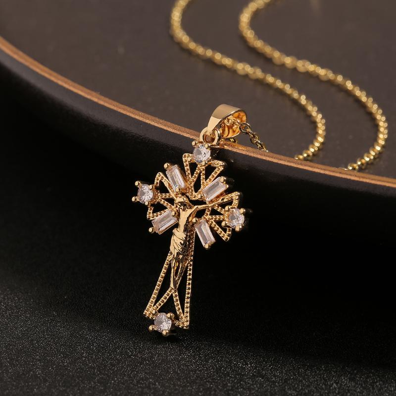 

Pendant Necklaces Women's Religious Jesus Retro Personality Copper Necklace Inlaid With Zircon Ornaments Party Christmas Gifts