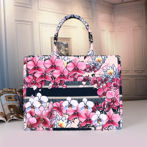 

In Stock Fast Ship Top Quality Special Model Fashion Popular Designer Hand Bag Tote Large Capacity Hot Woman Handbag Retro 2020 D Word S NuW