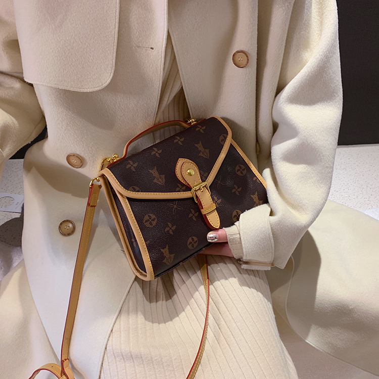 

Womens Bag 2021 New Fashion Shoulder Crossbody Retro Presbyopic Messenger Bag Trendy Bags Womens All-Match Saddle Bag, Postman type