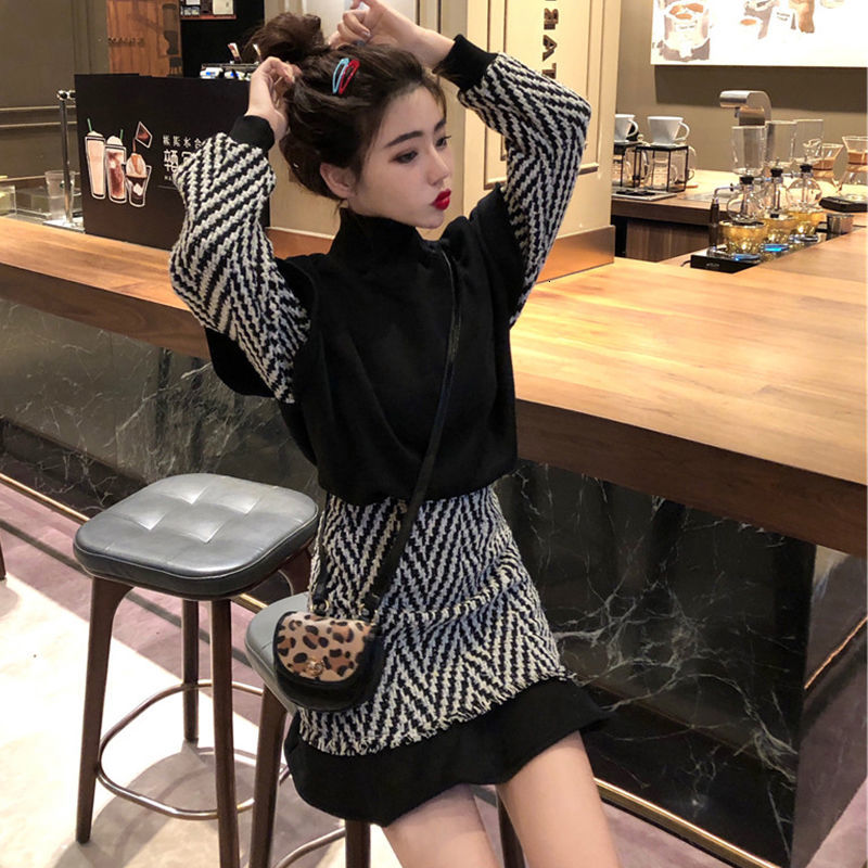 

2021 New Outono Inverno Novo Duas Peas Estilo Ocidental Espinha De Peixe Vestido Retalhos Babados Preto Com Gola Alta Colete Terno P13v, Two piece suit