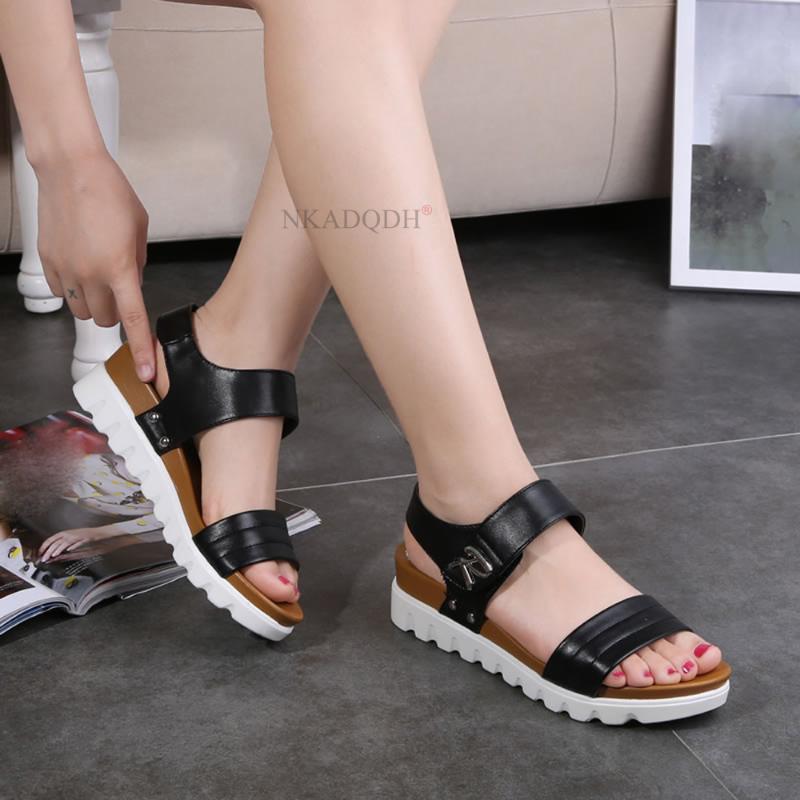 

Sandals Summer Casual Women Simple Aged Flat Fashion Ladies Comfortable Shoes No Grinding Feet 5cm High Heel, Black