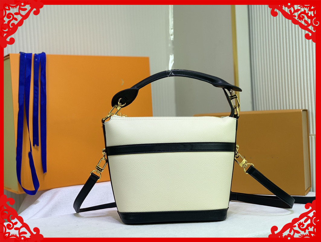 

High Quality Luxurys Bag Barrel-shaped Ladies Fashion Women Clutch Handbag Lady Totes Purses Crossbody Shoulder Pillow Tote Bags Handbags Wallets Purse Wallet, White