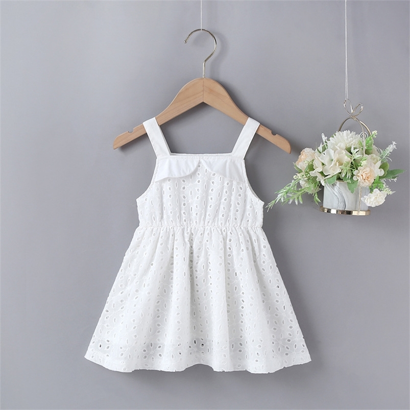 

Summer Arrivals Girls Cute Dress Strap Pinhole White Solid Backless Girl Streetwear 0-2T 210629