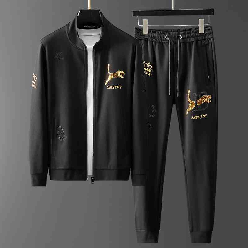 

Men's Tracksuits European light luxury fashion brand leopard embroidery leisure sports sweater set autumn and winter trend two-piece live broadcast M7DX, 1# shoe box