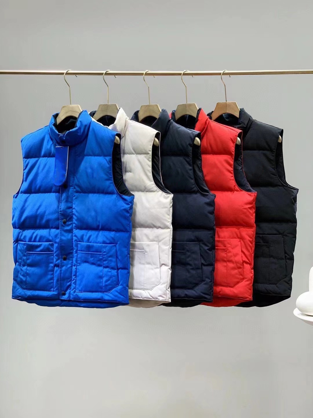 

canada mens loose casual vest jacket men vest short jackets parrka letter women womens outwear coats waistcoat stand dollar down, I need look other product