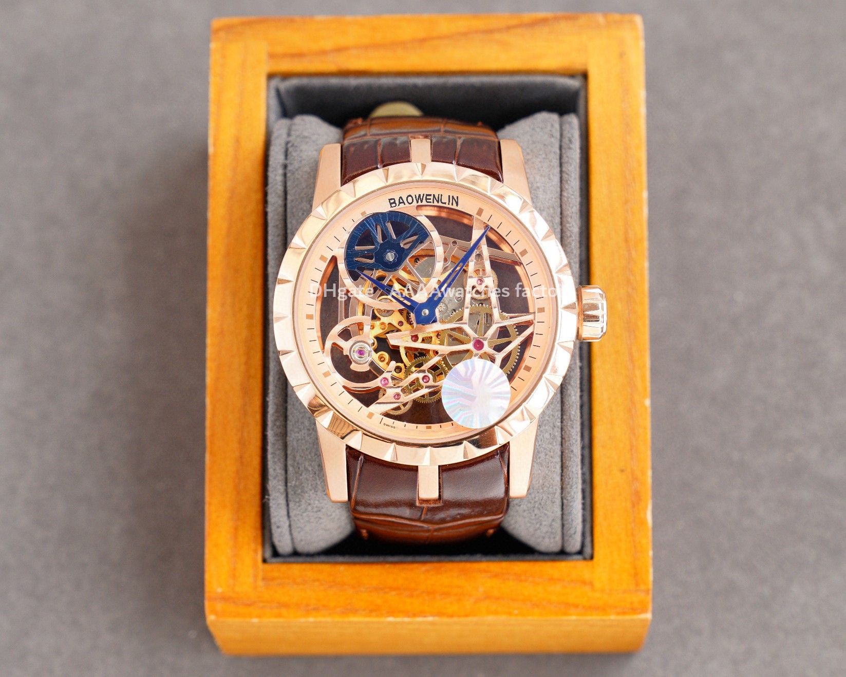 

the tourbillon watch table decorated with luxury elegant chic carry on automatic chain hollow out unique machine core is composed 167 parts of 46 mm Men Wristwatches, Strap buckle