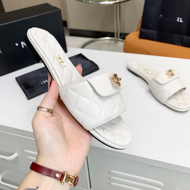 

Summer Fashion Women Flat Slippers Luxurys Designers Sandals Leather Flip Flop Brand Beach Bedroom Girl Slides Sandalias Casual with Box, 02