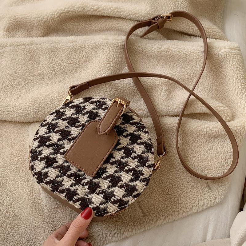 

Fashion Circle Wool Handbags For Women Tweed Shoulder Bag Chains Handle Tote Ladies Purse Round Bags Tassel Zipper Messenger Bag, Beige 1