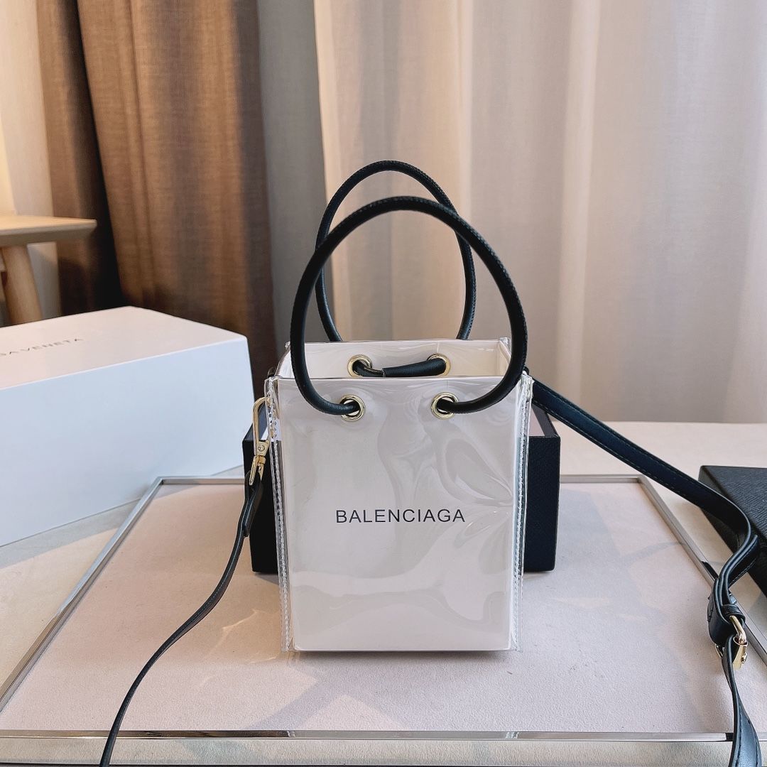 

2021 New Trend Fashion Versatile Jelly Bag Four Seasons Slung Chain Bag Mini Bag