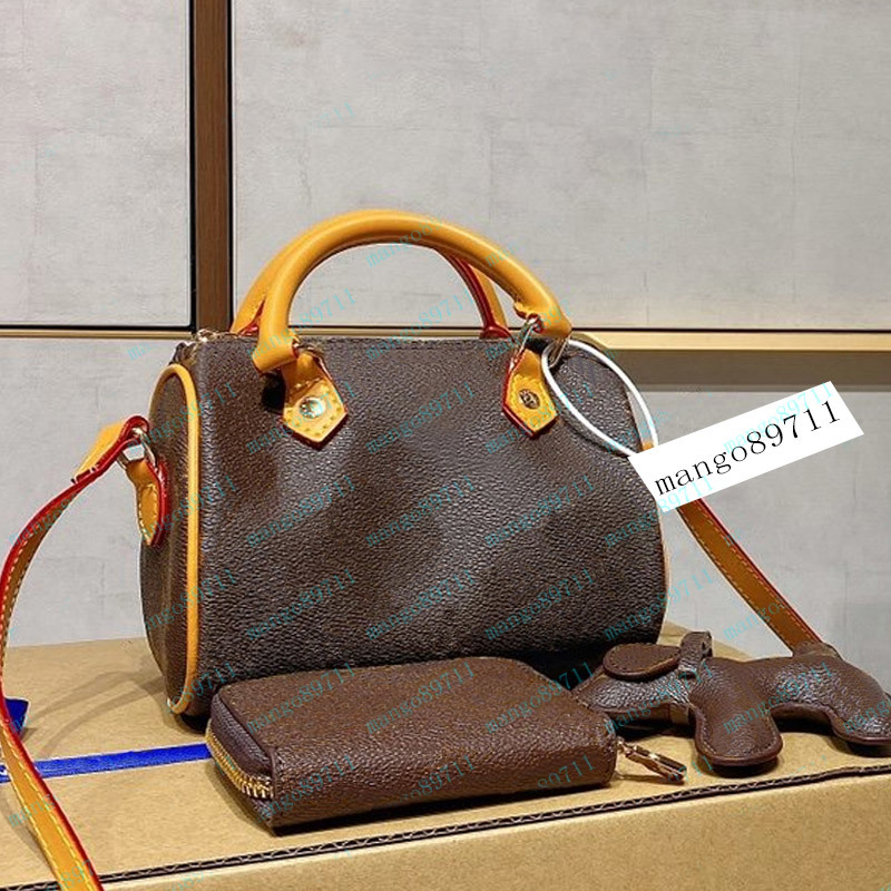 

16cm Womens Handbag Purse Flower Ladies Casual messenger Bags Leather Shoulder Bag Female Fashion Handbags Purses Free Dog Ornament Wallet, White yellower skin