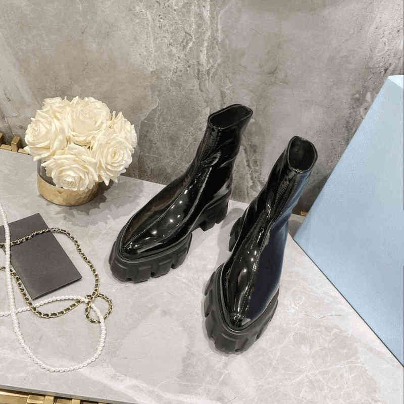 

Boots Women Motorcycle Leather Martin Shoes High-top Fashion Winter With Classic Casual Comfortable 1111