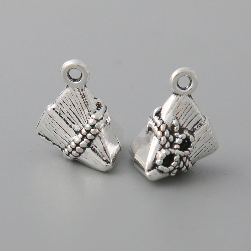 

Wholesale Fashon Anitque Silver Color Alloy Rice Dumpling Charms For Dragon Boat Festival 12*14mm 50pcs AAC008