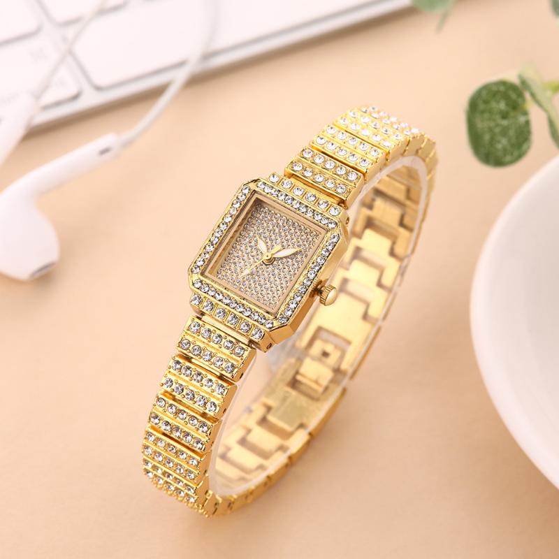 

Wristwatches Relogio Bracelet Watches Women Diamond Small Starry Square Watch Fashion Dress Ladies Wrist Clock For Gift, As picture show