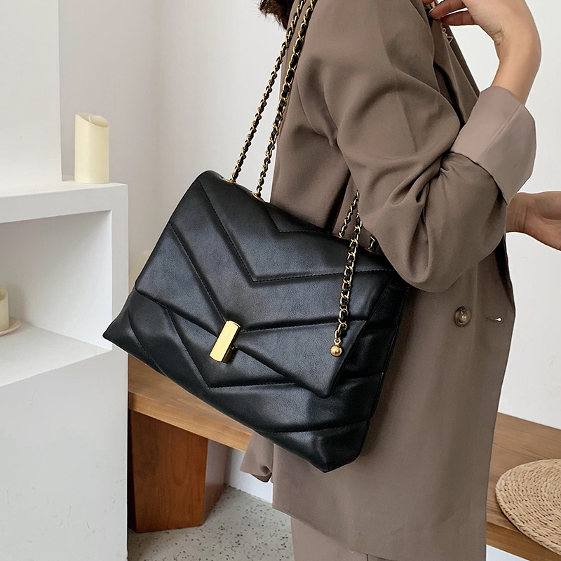 

Designer-Elegant Female Large Tote bag 2021 Fashion New High quality PU Leather Women's Designer Handbag Chain Shoulder Messenger Bag, 30cm*14cm*5cm