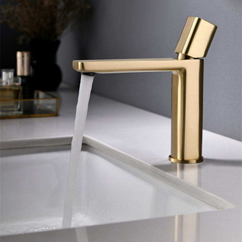 

2021 New Brushed Gold Bathroom Basin Faucet Cold and Hot Mixer Sink Single Handle Deck Mounted Water Tap 5d1o
