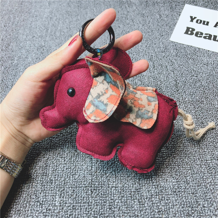 

Handmade Leather Cute Cow Bull Funny Lucky Elephant Keychain Pendant Animal Key Chain For Men Women Bag Charm key Ring Best Gift