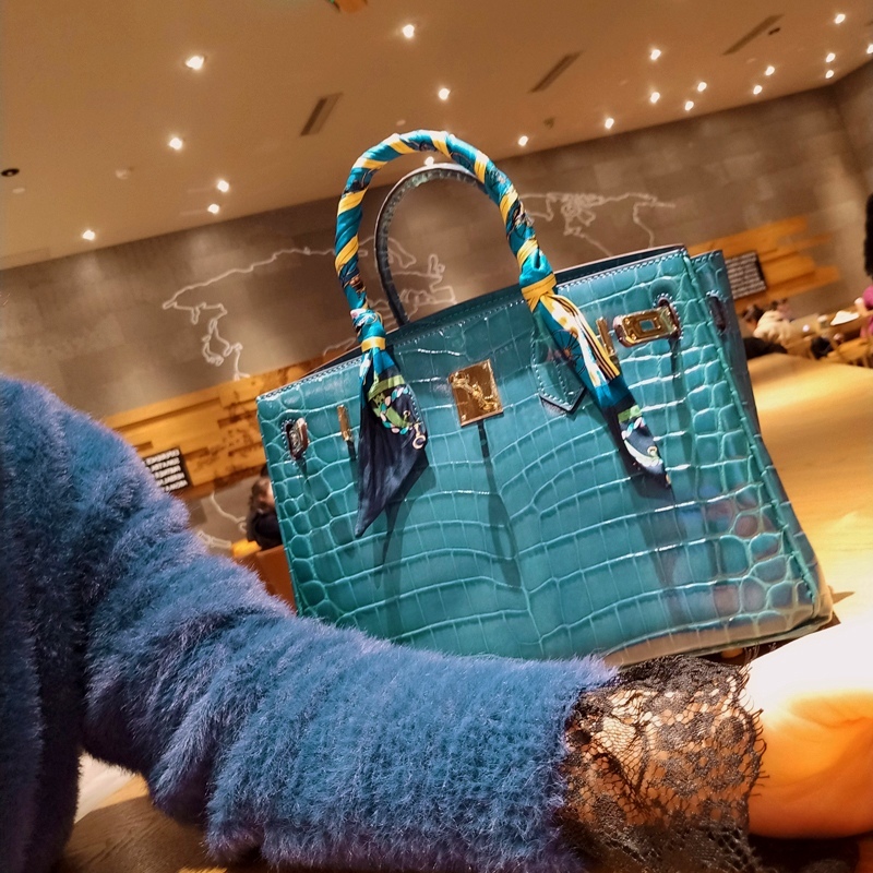 

herme handbags Herme handbag Crocodile Leather totes Paul Fashion New Pattern Cow Bag One Shoulder Portable Bag Have NW1R, Scarlet 30cm