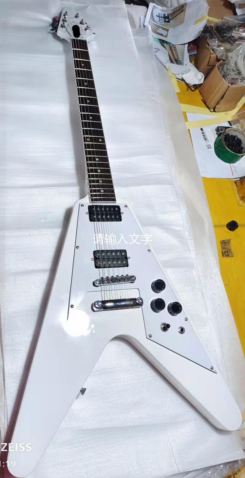 

Electric guitar, white flying V, mahogany body, rosewood fingerboard, guitar on sale,