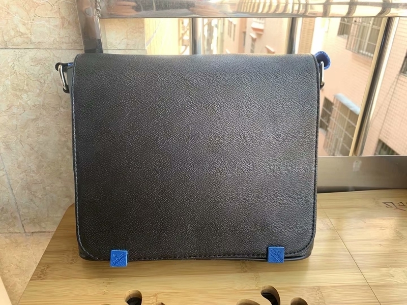 

High-end quality arrival famous Brand designer fashion Men messenger bags cross body bag school bookbag should 866 Blue shoulder, Black