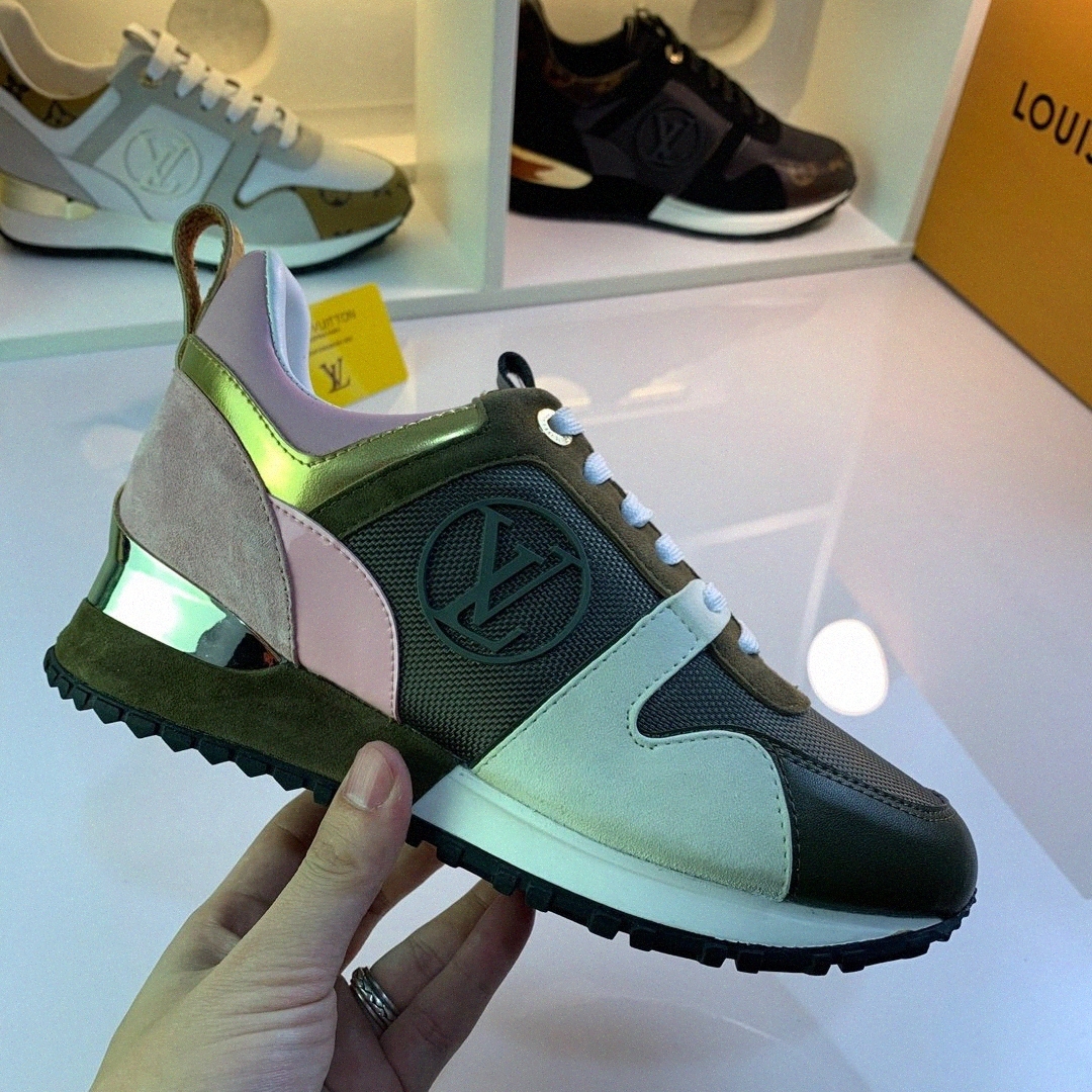 

2021 NEW Luxury leather casual shoes LV RUN AWAY Women Designer sneakers men shoe genuine leathers fashion Mixed color original box 35-44 34Yg#, Black