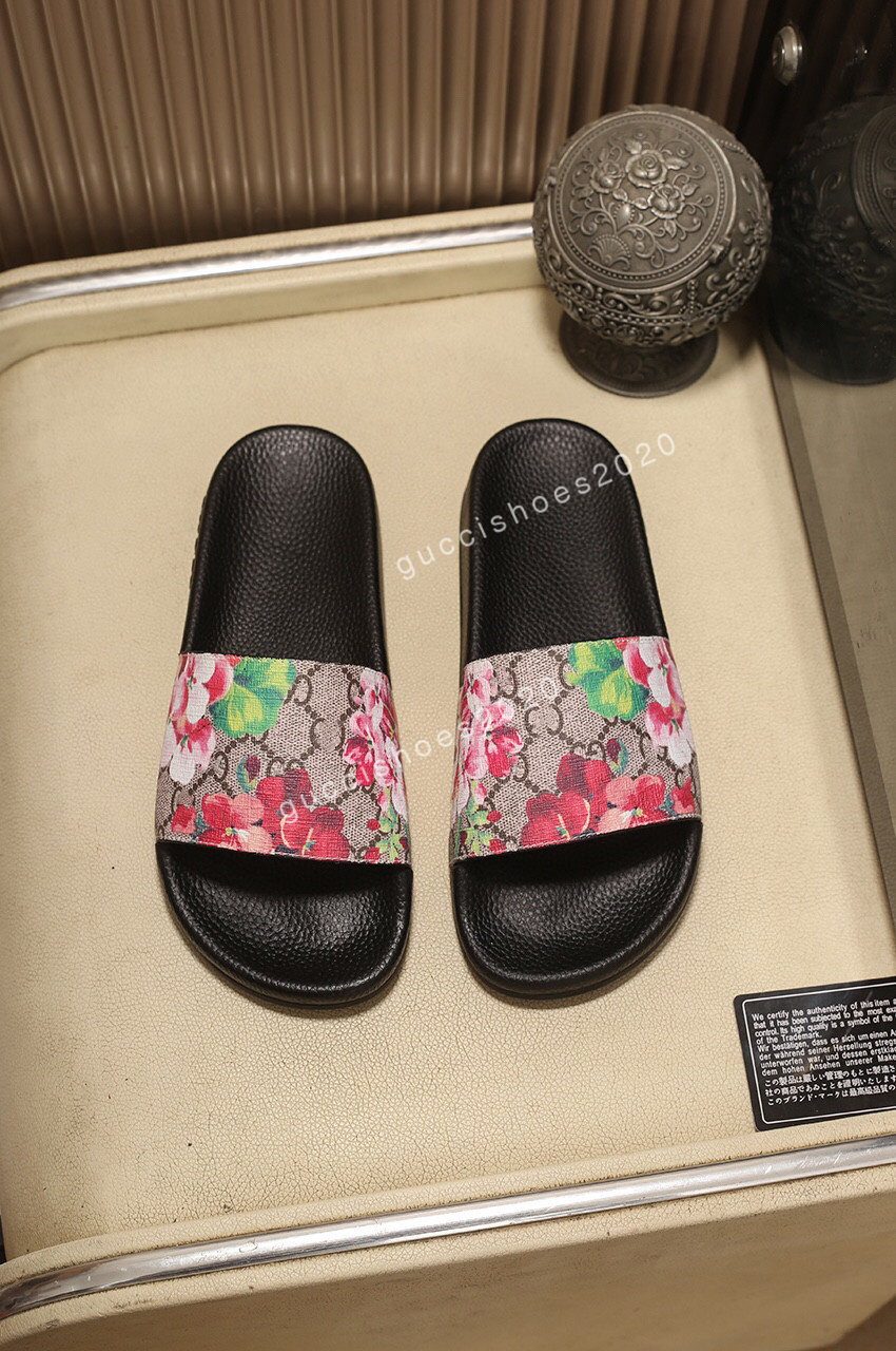 

Slippers Mens Womens slider slides Sandals rubber or fur furry Designer flat sole slipper Piscine Red embossing on logo sliders, 02