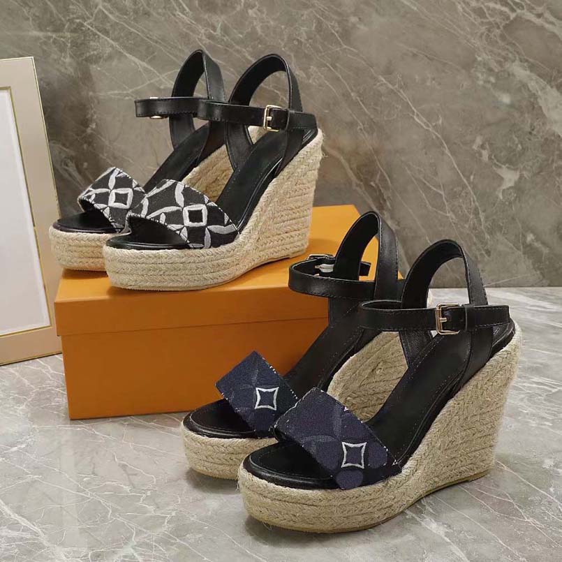 

Classic Slides Sandals Lady Summer Sandals Metal buckle large size Leather high heeled women Slippers 35-41 with box shoe10 039, Black