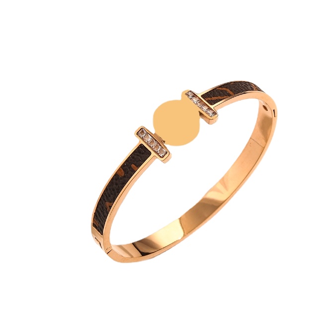 

22SS 20style 18K Gold Plated Charm Bracelet High Quality Titanium Bangle Classic Brand Designer Letters Leather Men Women Metal Jewelry Accessories