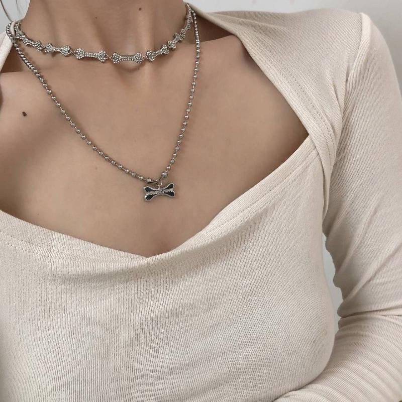 

Pendant Necklaces Trendy Geometric Dog Bones Crystal Inlay Chain Necklace Punk Silver Color Clavicle Jewelry For Women