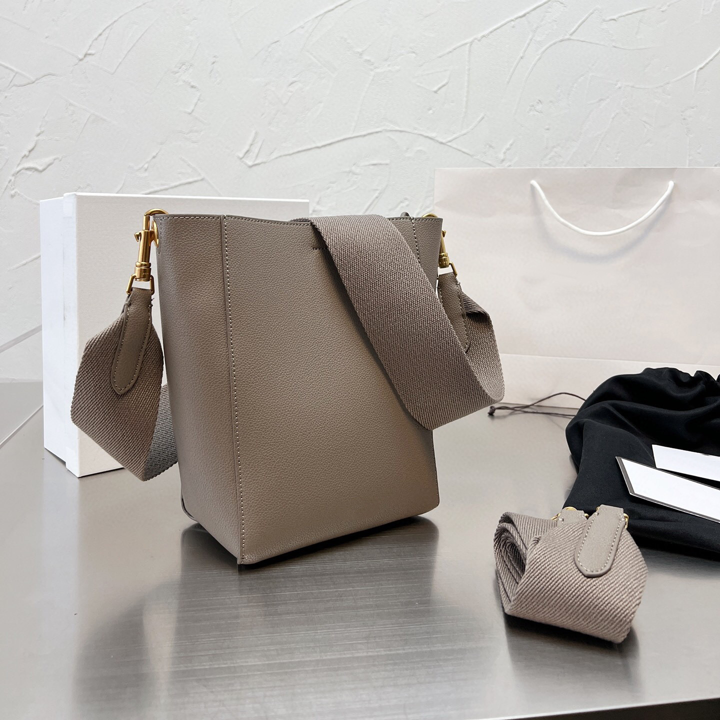 

5A+ Top quality women handbags luxury Designers Tote Bags 2022 cowhide leather crossbody wallet skin cowhides shoulder purse Fashion Luxury Bag Drawstring, Customize