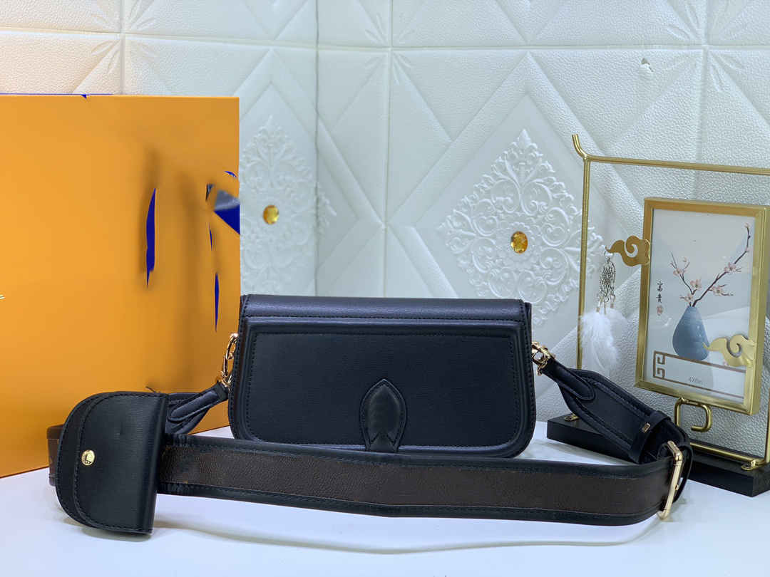 

High Quality Fashion Luxurys Shoulder Bag Onthego Medium Tote Women Designers Handbags By The Pool Monograms embossing Messenger Designer bags 841, Black 69841