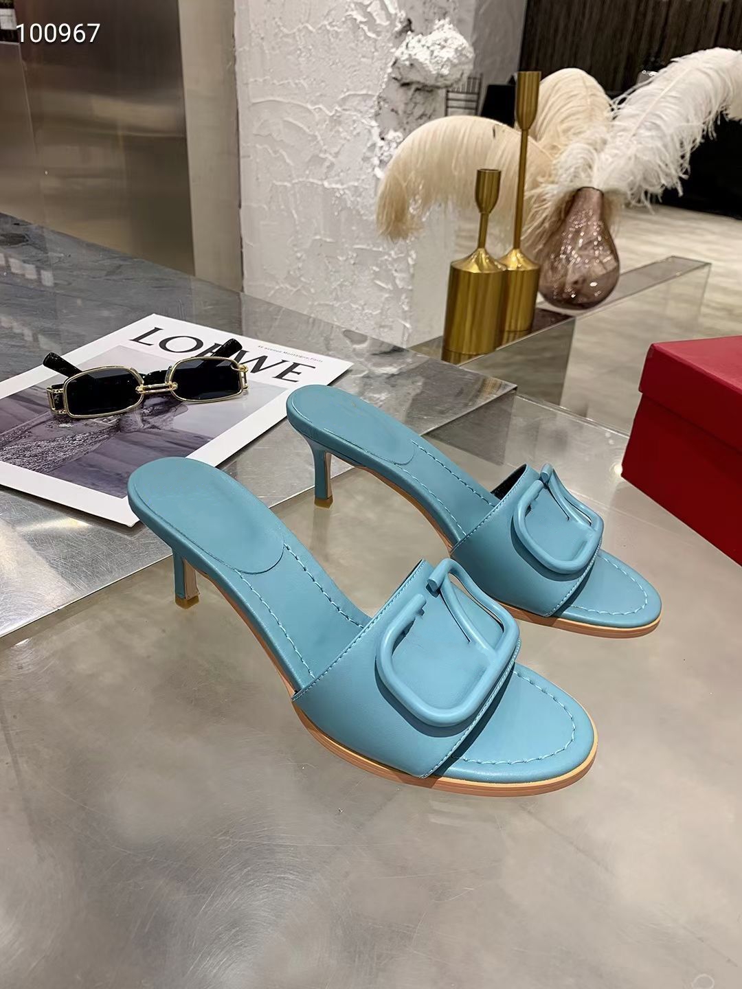 

The new 2021 matte leather slippers for women with square lips, open-toed flats for women in sizes 35-42, 6 no box