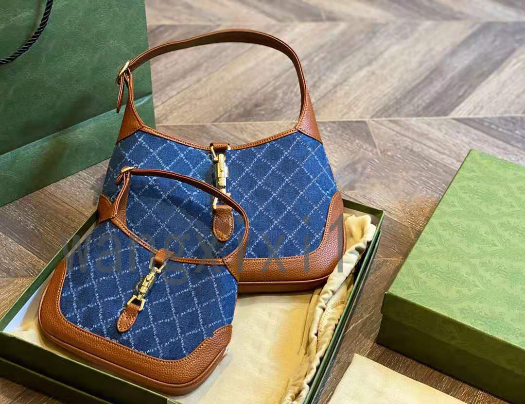 

Designer design high quality 2021 new sheepskin with denim letter pattern underarm bag diagonal Bag Wallet Gift Box, Make up for freight