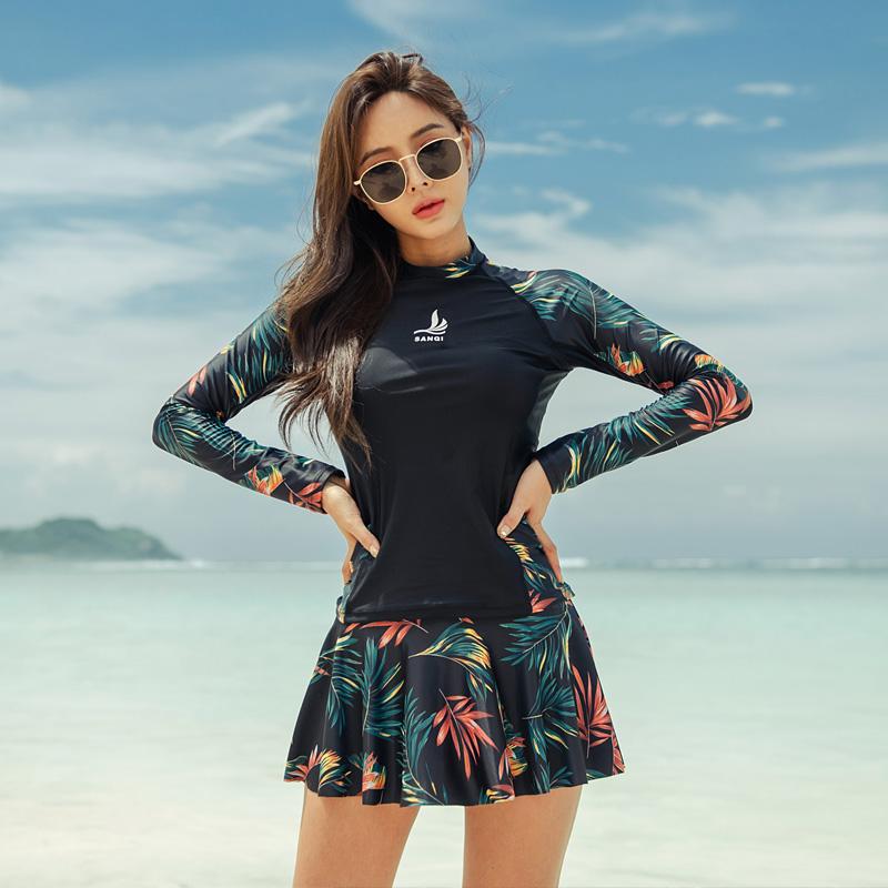 

2021 Famale Long-Sleeved Sexy Swimwear Sports Elastic Zipper Plus Swimming Trunks Blended Fabric Breathable Comfortable