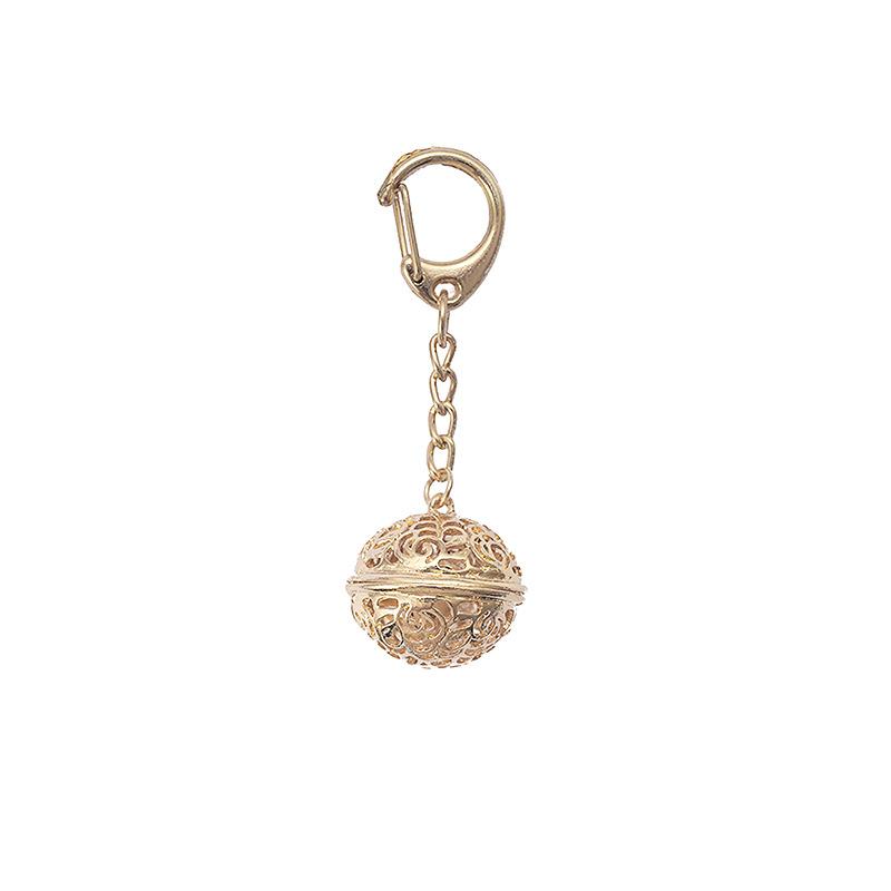 

Keychains Special Designed Metallic Hollow Arabesquitic Engraved Bells Silver Golden Key Chains For Women