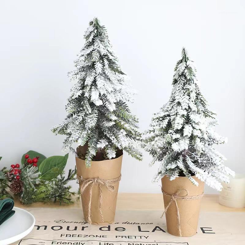 

Christmas Decorations Creative Snow Scenery Desktop Little Tree Cedar