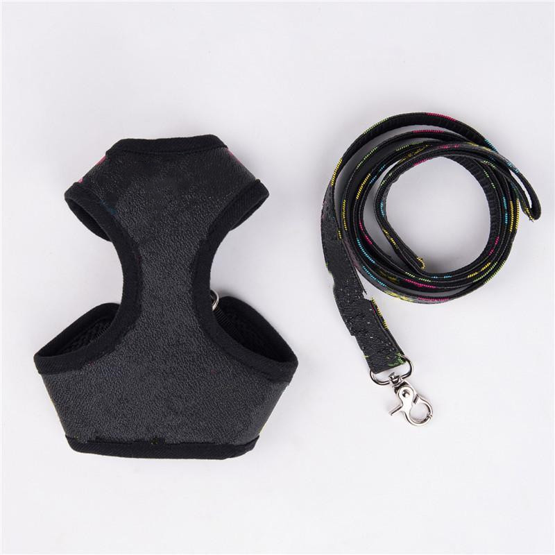 

Classic Letter Leashes Set Fashion Flower Dogs Harnesses Soft Leather Pet Harness Breathable Adjustable Harnesses Black Puppy Dogs Supplies